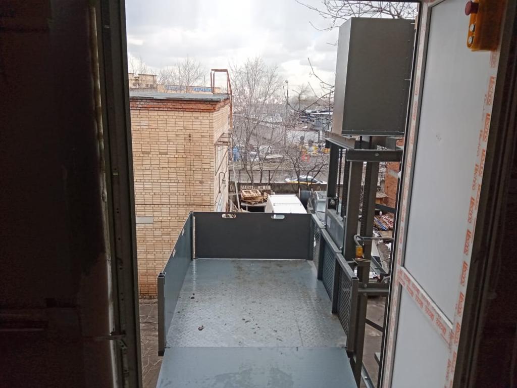 Грузовой подъёмник консольный цепной ПГ-К-500, 500 кг, Москва